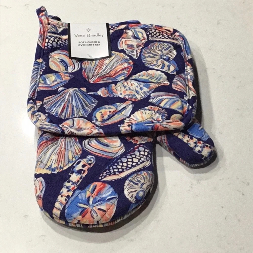 Vera Bradley Pot Holder Set & Oven Mitt “Morning Shells”